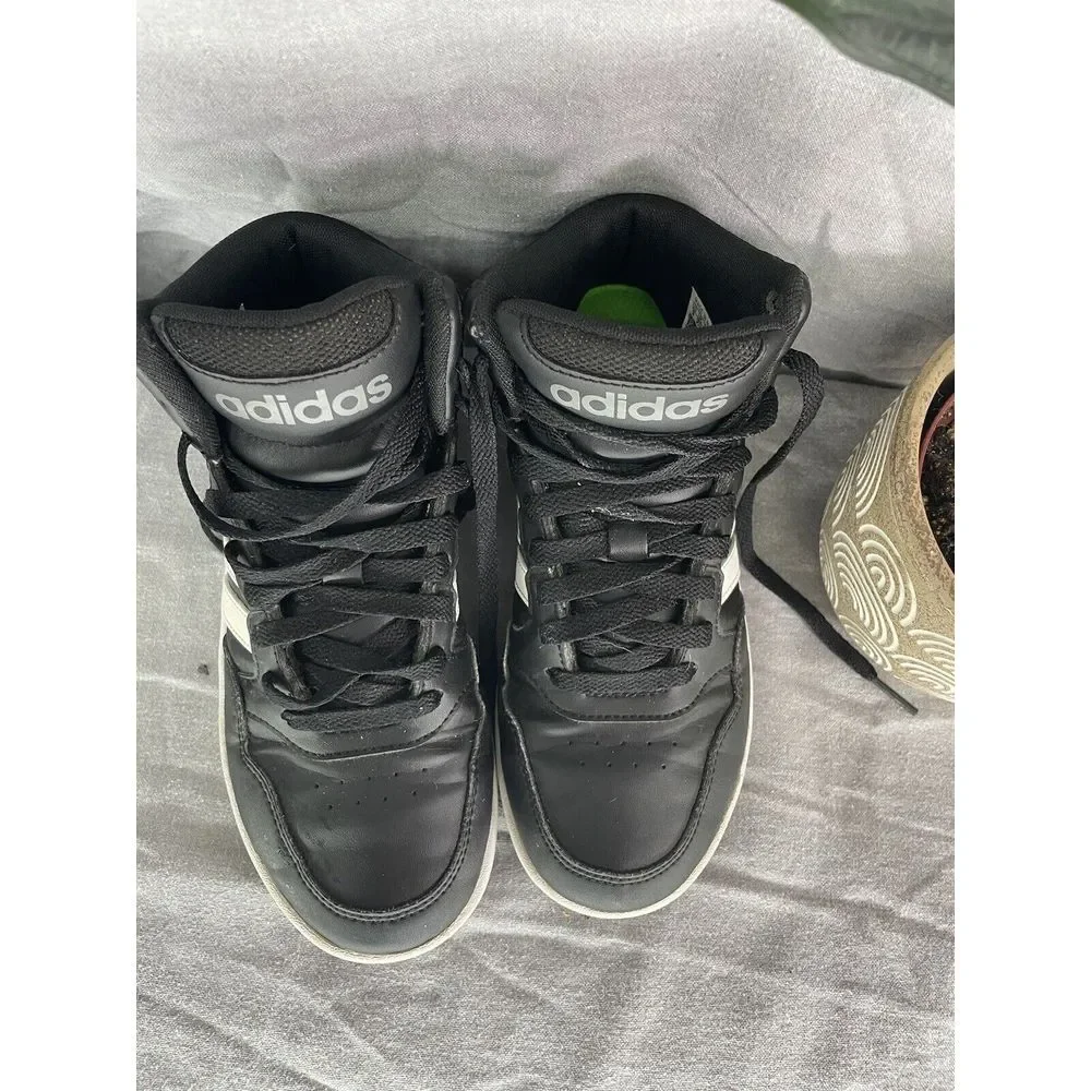 Adidas Black and‎ white High-tops Mens basketball, white flat athletic shoe lace